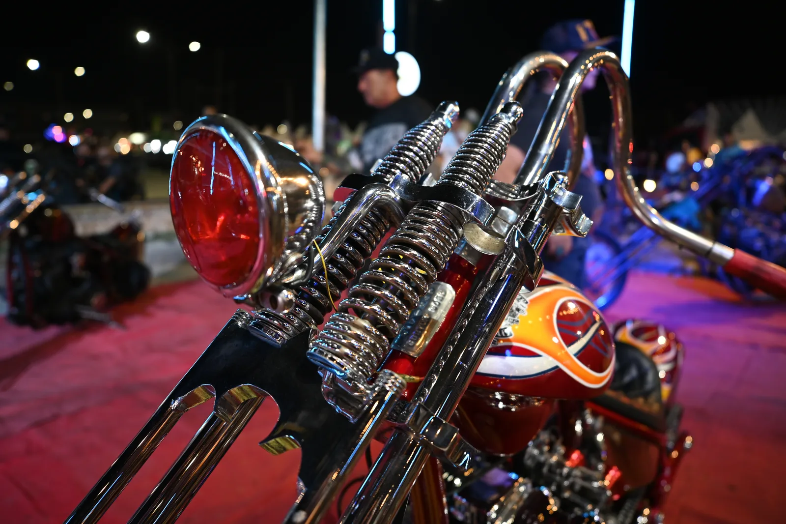 Chopper custom, furcă cromată