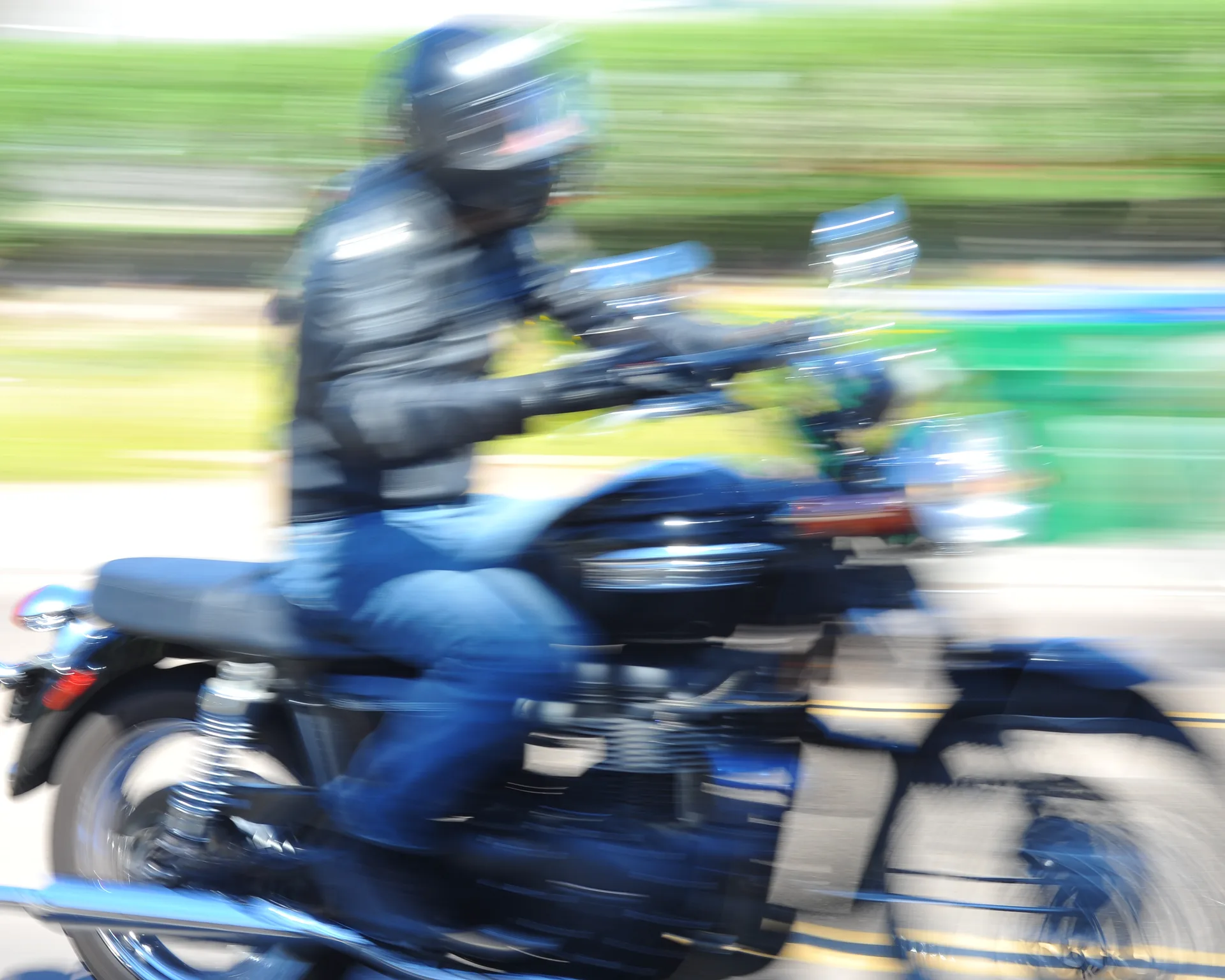 Motocicletă în viteză